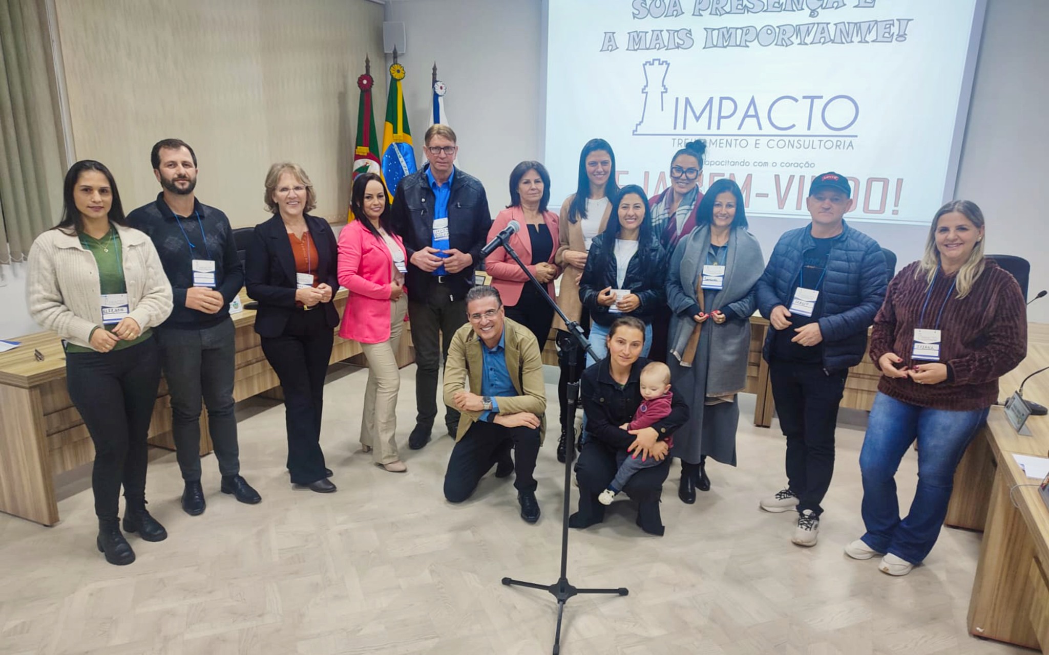 CÂMARA PROMOVEU CURSO DE COMUNICAÇÃO PESSOAL
