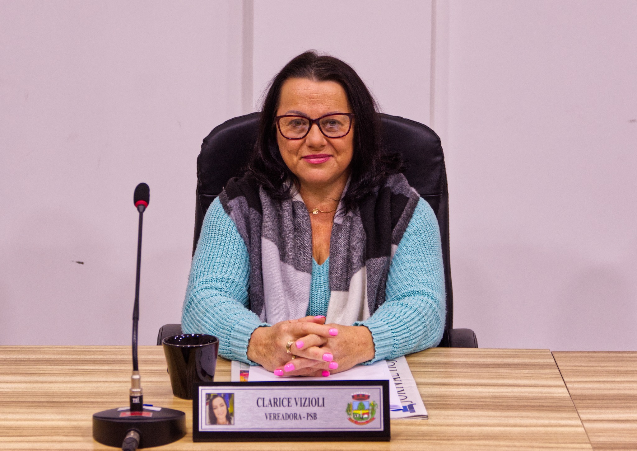 CLARICE VIZIOLI ASSUMIU COMO VEREADORA