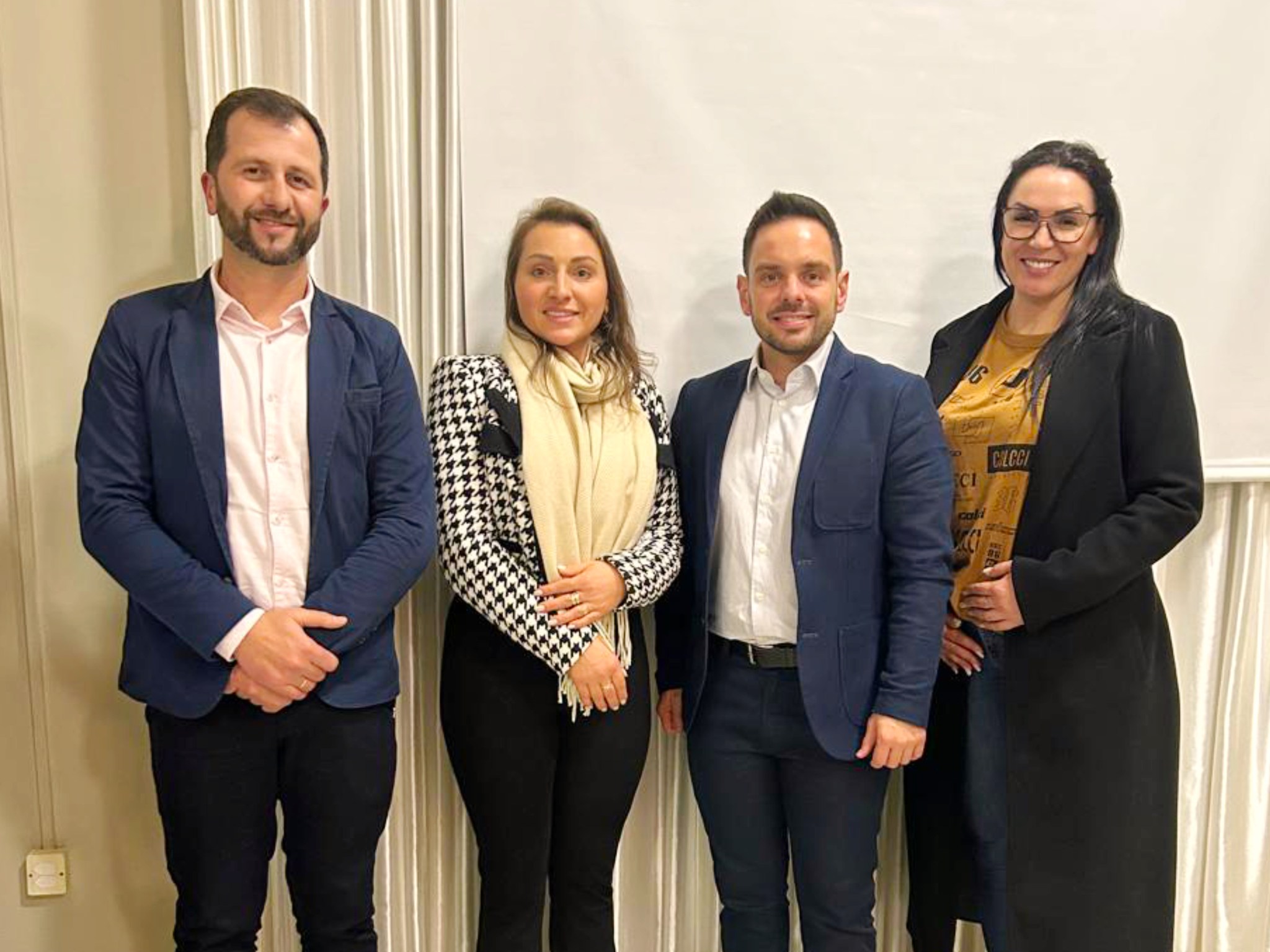 REUNIÃO DA ACVP TEVE A PRESENÇA DO DEFENSOR PÚBLICO DE CASCA